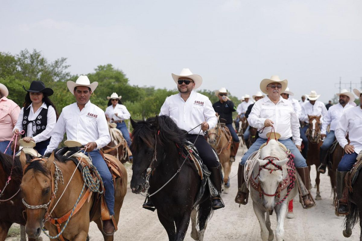 Tradición, música y orgullo en la Cabalgata del 255 Aniversario